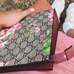 Gucci Pink Floral Blooms GG Pouch